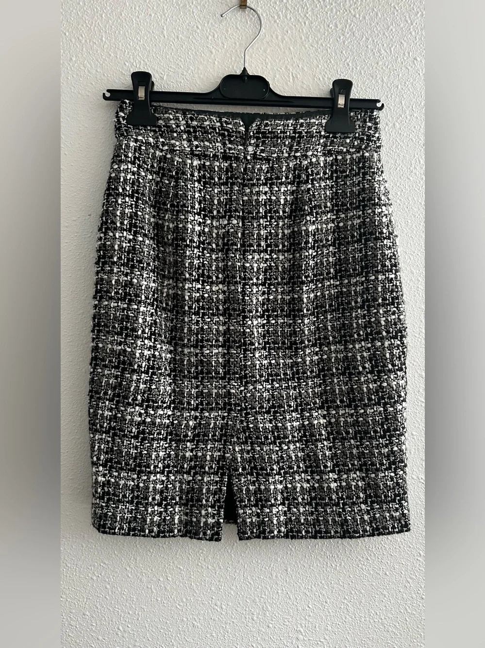 Banana Republic structured pencil